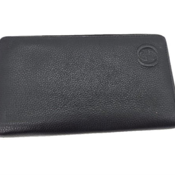 Gucci Handbags - Gucci Black Leather Wallet Ziparound
